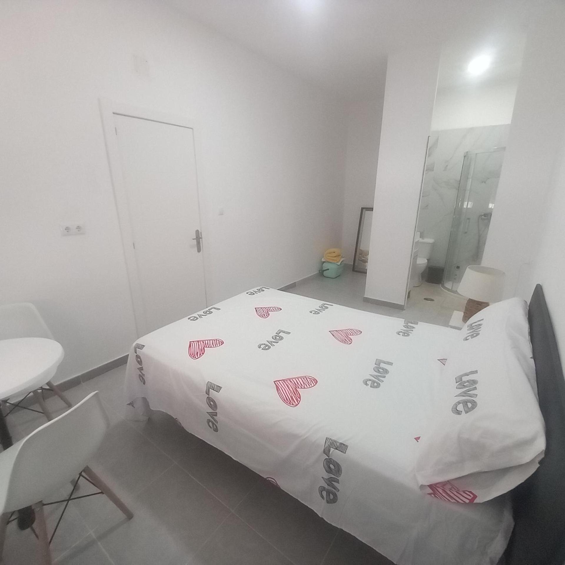 Emma Lovely Room With Private Bathroom Alicante Exterior photo